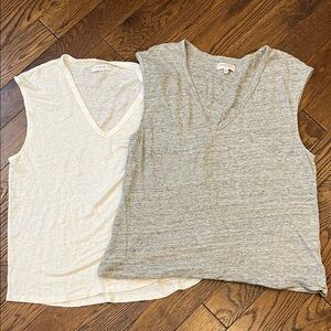 Aritzia Short Sleeve Tees in Cream and Gray